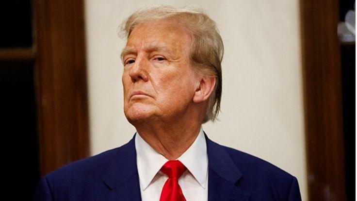 डोनाल्ड ट्रंप का भारत पर दोहरा वार... 25% टैरिफ लगाया, जुर्माना भी वसूलेगा